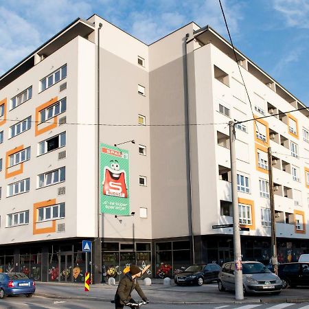 Flexible Selfcheckins 9 - Zagreb - Garage - Electric Vehicle Ccharger - Loggia - New - Apartments Repinc 9 Eksteriør billede